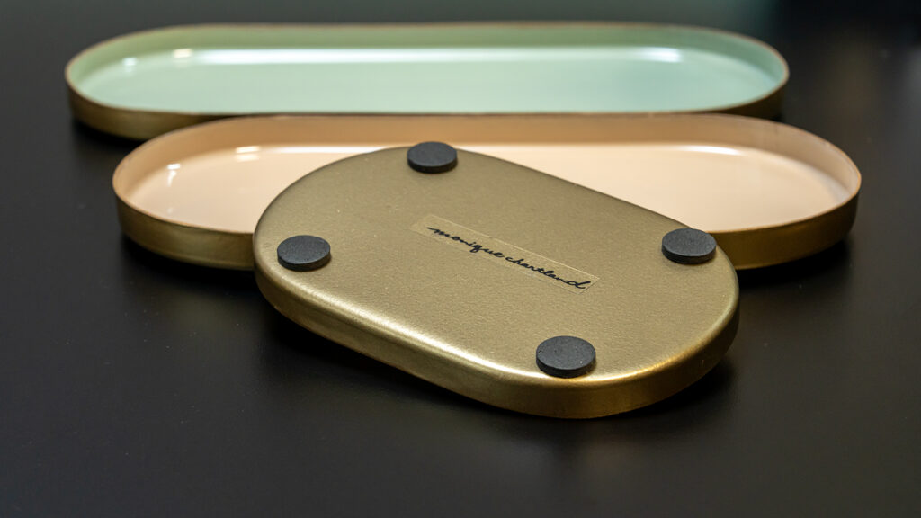 モニークチャートランド 小物入れ アクセサリートレイ 裏側イメージ