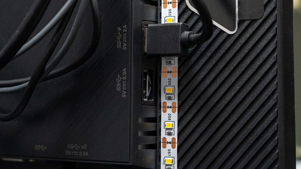 ASUS ProArt PA248QV 背面USBポート