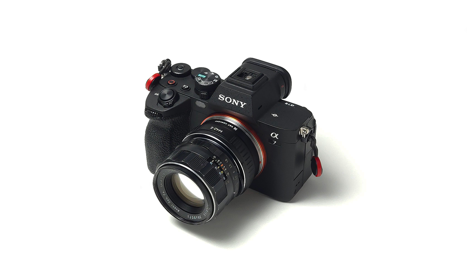 ASAHI PENTAX Super Takumar 55mm F1.8 オールドレンズ sony a7ivへ装着イメージ