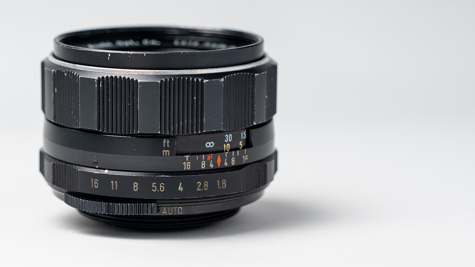 ASAHI PENTAX Super Takumar 55mm F1.8 オールドレンズ 絞りリング周辺アップ