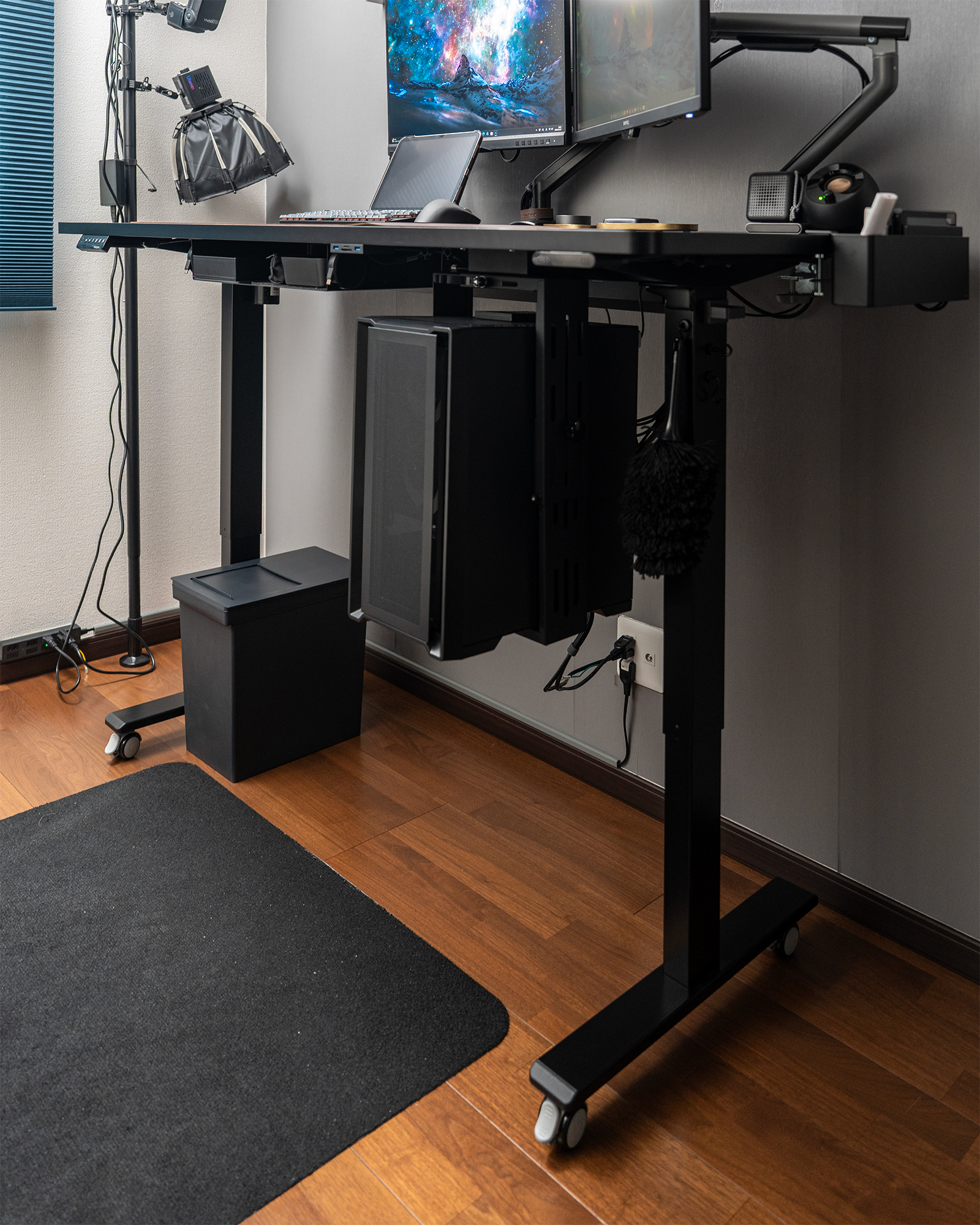 Flexispot EF1 電動昇降デスク 立ち上がりの画像