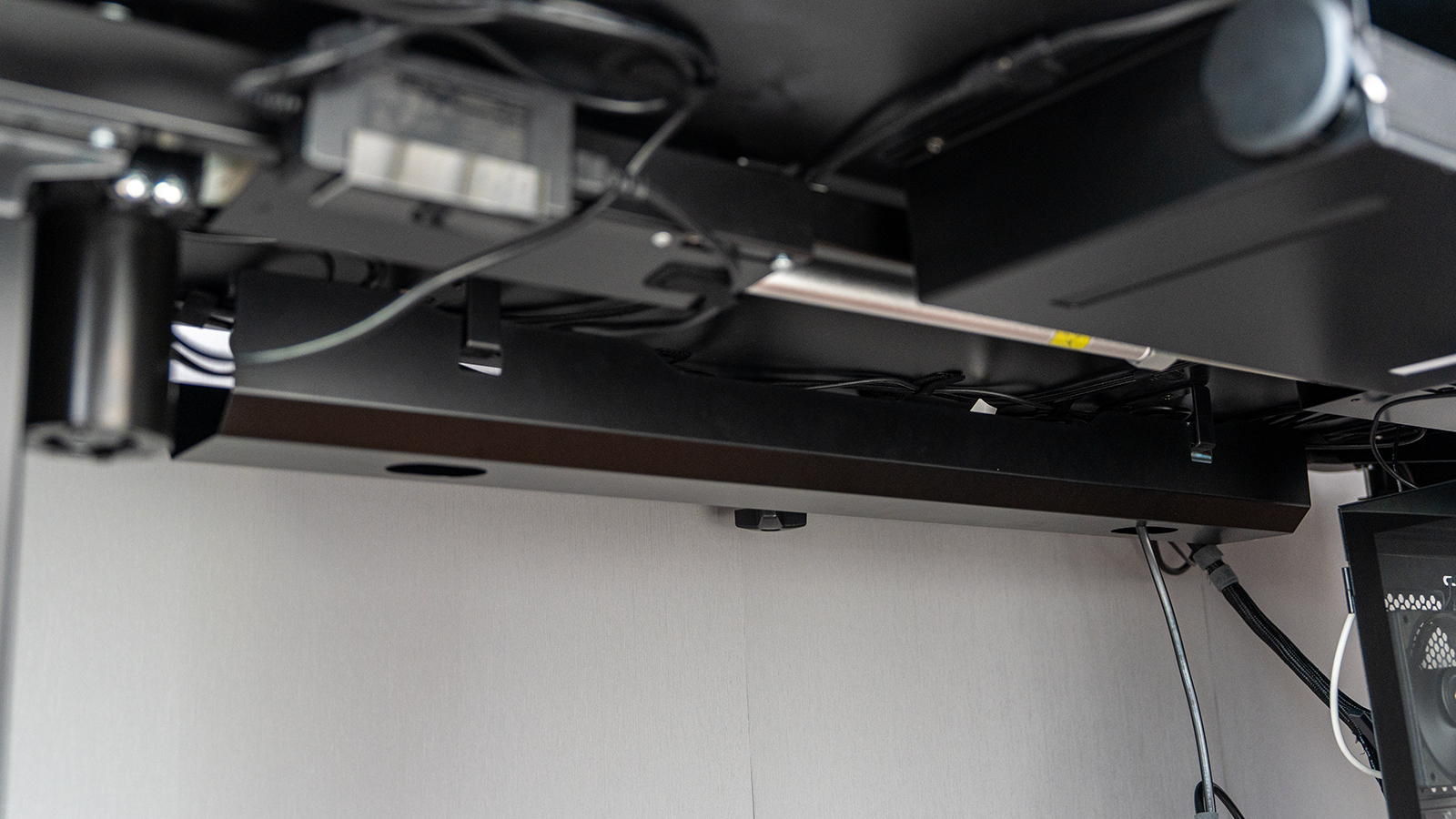 サンワダイレクト ケーブルトレー 90cm