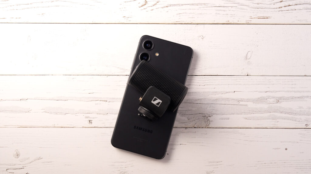 SENNHEISER ゼンハイザー MKE200 スマホとの大きさ比較