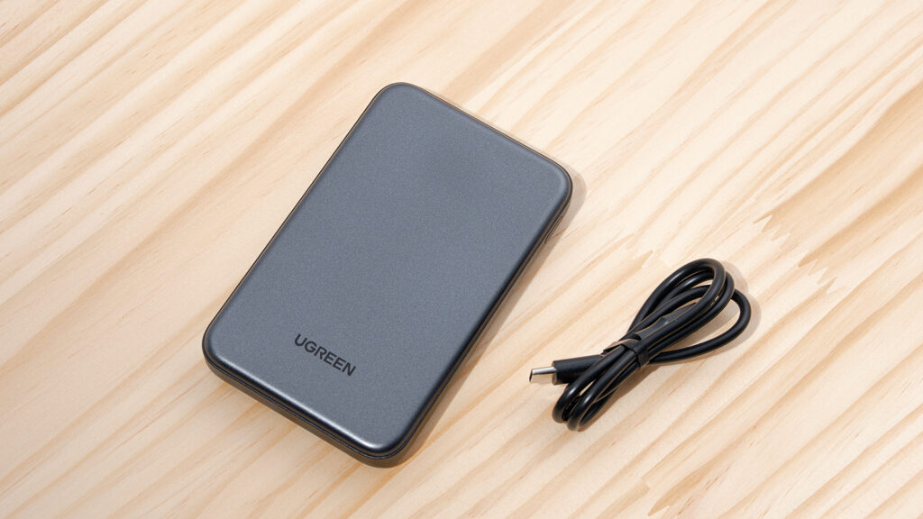 UGREEN 20W Two-way Fast Charging Power Bank モバイルバッテリー セット内容