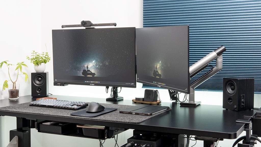 サンワダイレクト PCスピーカー 400-SP122 デスク上に設置したイメージ